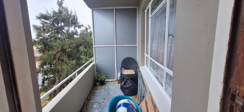 To Let 1 Bedroom Property for Rent in Somerset West Western Cape